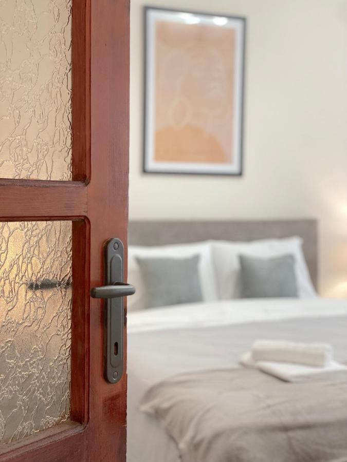 Top City Centre 1Br Apartment For 4 Guests & Fast Wifi Sofia Esterno foto